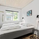 Hébergement de vacances 6 Bedroom In *