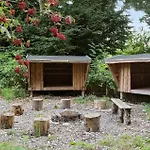 6 Bedroom In Hébergement de vacances *