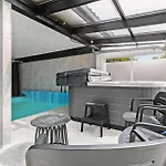 6 Bedroom In * Glesborg