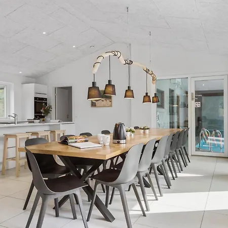6 Bedroom In Glesborg