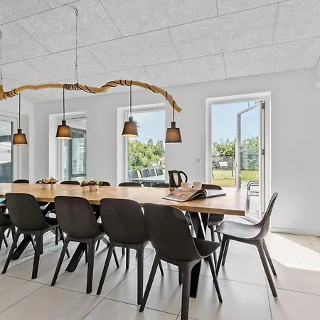 6 Bedroom In Hébergement de vacances *