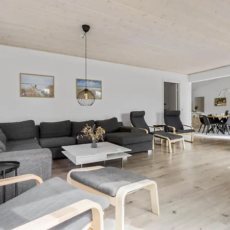 Tatil Evi 6 Bedroom In Glesborg